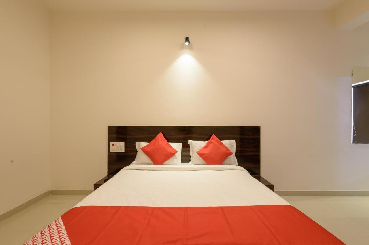 Oyo 22964 Kundan Lawns Hotel เชอร์ดี ภายนอก รูปภาพ