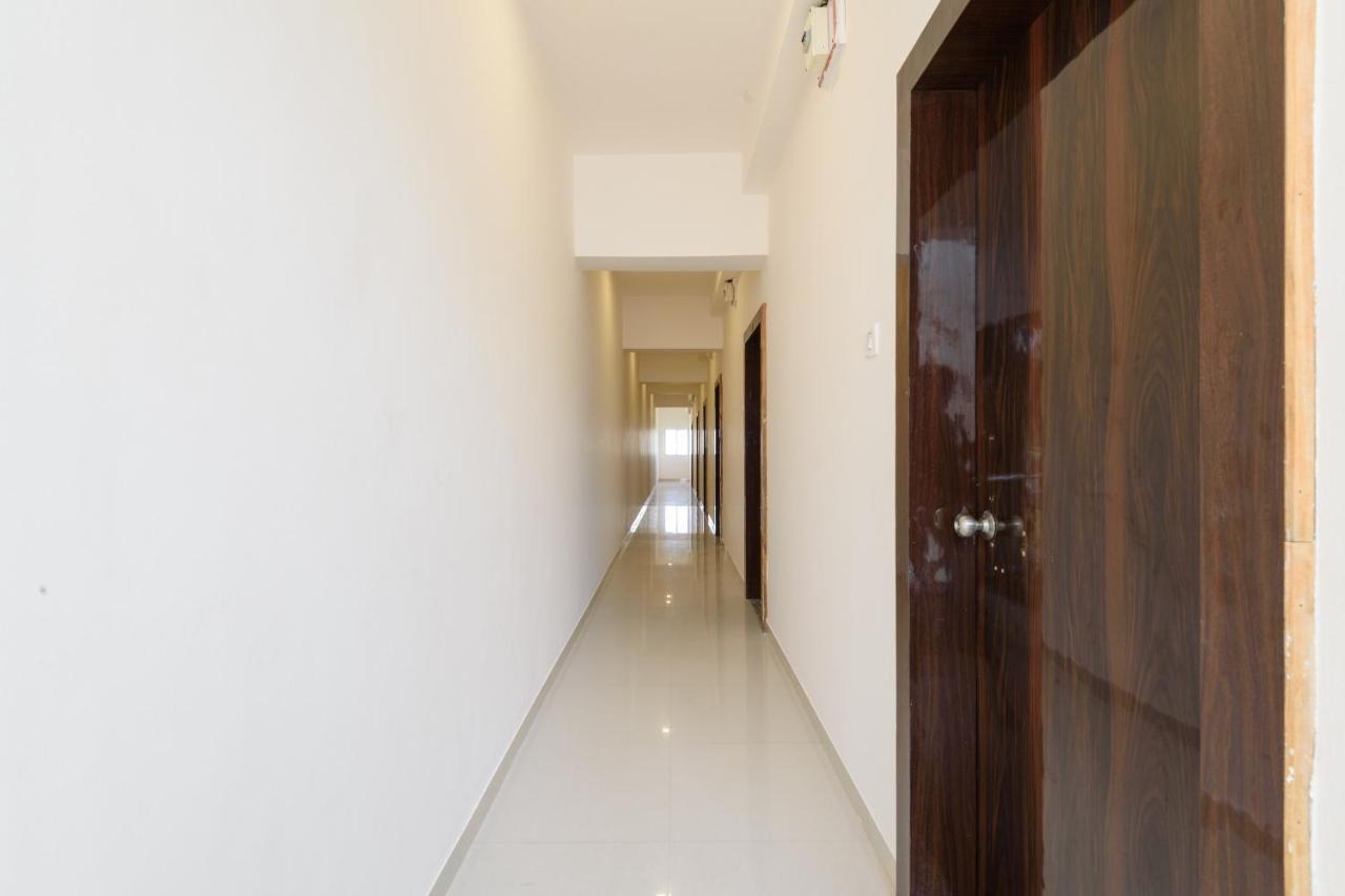 Oyo 22964 Kundan Lawns Hotel เชอร์ดี ภายนอก รูปภาพ